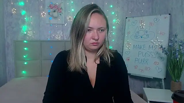 Snapshot of SallyVerda chatting on 10/07/25, 05:32 SallyVerda online show from 10/07/25, 05:32