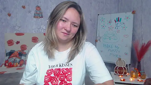 Snapshot of SallyVerda chatting on 11/15/25, 06:26 SallyVerda online show from 11/15/25, 06:26