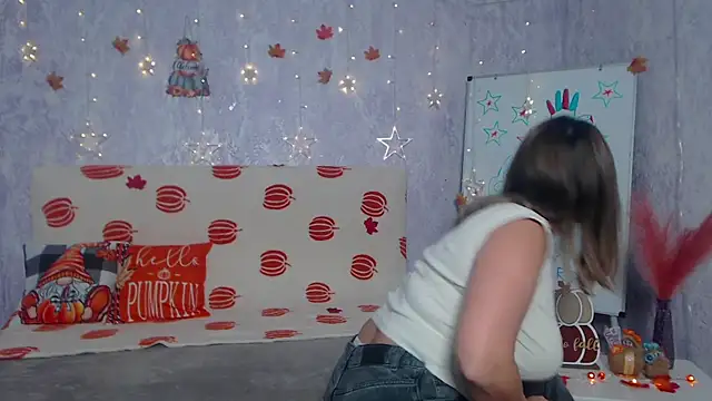 Snapshot of SallyVerda chatting on 11/27/25, 07:27 SallyVerda online show from 11/27/25, 07:27