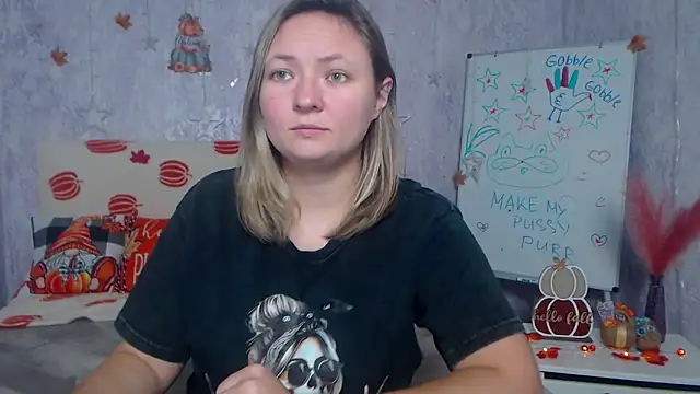 Snapshot of SallyVerda chatting on 11/28/25, 06:32 SallyVerda online show from 11/28/25, 06:32