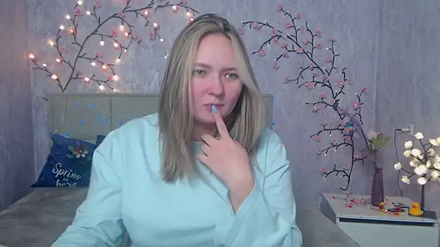 SallyVerda online show from 04/30/26, 06:25