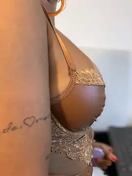 Amber Martins  online show from 02/23/26, 09:17