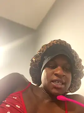 ninaperry777 online show from 12/18/25, 05:46