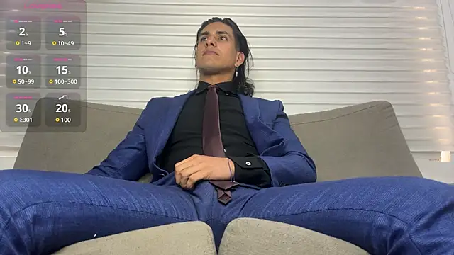 Snapshot of Tom_blunt96 chatting on 01/24/25, 02:19 Tom blunt96 online show from 01/24/25, 02:19