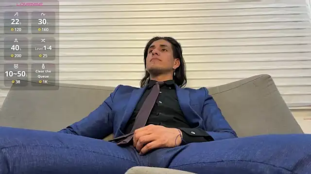 Snapshot of Tom_blunt96 chatting on 02/08/25, 04:03 Tom blunt96 online show from 02/08/25, 04:03