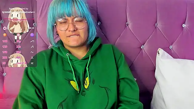 lucky-leah online show from 02/28/25, 09:47