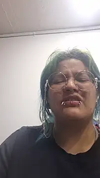 lucky-leah online show from 03/25/26, 03:34