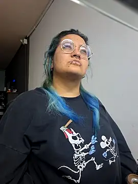 lucky-leah online show from 04/07/26, 03:40