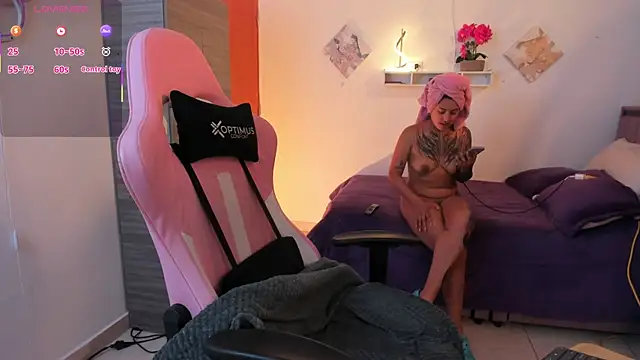 Kayla foxxy online show from 04/23/26, 09:17