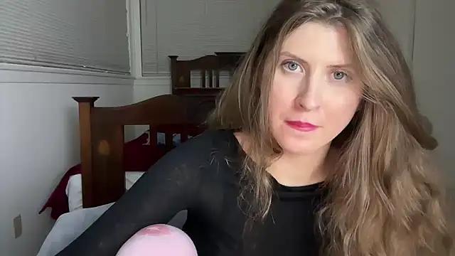 YUMIandbigWOLF online show from 12/14/25, 06:30