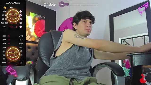 Snapshot of Santi_delacruz chatting on 02/05/25, 06:48 Santi delacruz online show from 02/05/25, 06:48