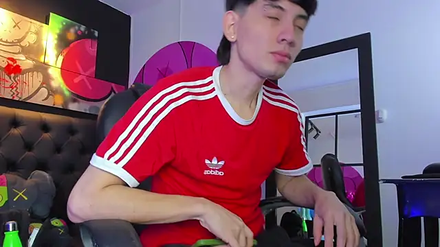 Snapshot of Santi_delacruz chatting on 02/13/25, 03:14 Santi delacruz online show from 02/13/25, 03:14