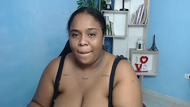Snapshot of bbw_charlote chatting on 02/01/25, 11:54 bbw charlote online show from 02/01/25, 11:54