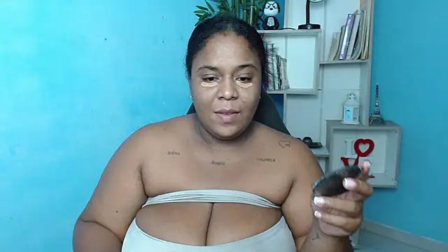 Snapshot of bbw_charlote chatting on 02/15/25, 08:11 bbw charlote online show from 02/15/25, 08:11