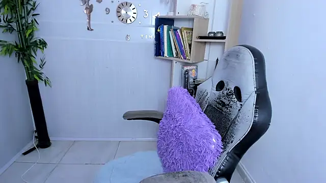 bbw charlote online show from 07/22/26, 12:08