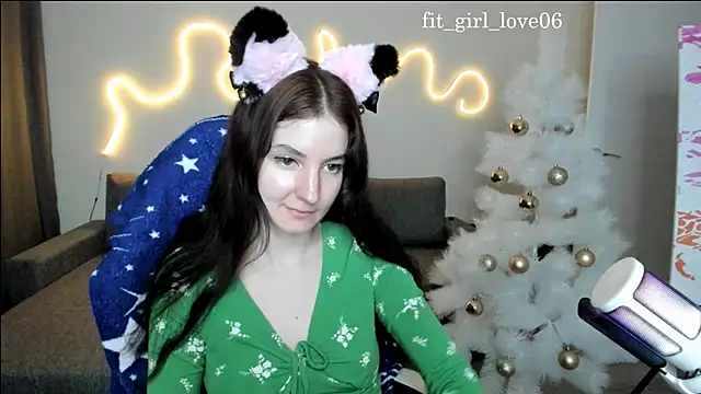 Snapshot of Bridget_fitness chatting on 12/25/24, 06:19 Bridget fitness online show from 12/25/24, 06:19