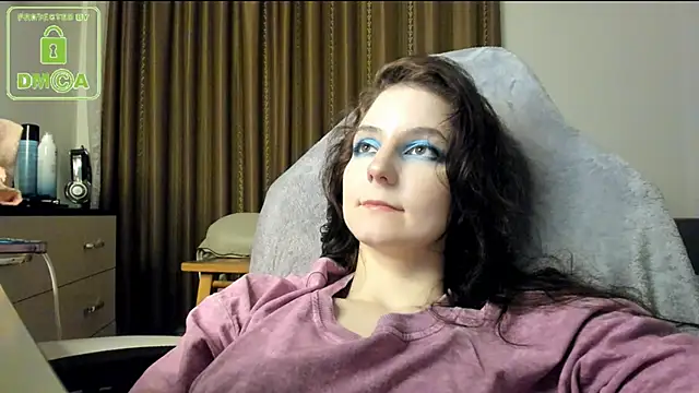 Snapshot of Bridget_fitness chatting on 01/28/25, 06:49 Bridget fitness online show from 01/28/25, 06:49
