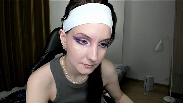 Snapshot of Bridget_fitness chatting on 02/08/25, 06:22 Bridget fitness online show from 02/08/25, 06:22