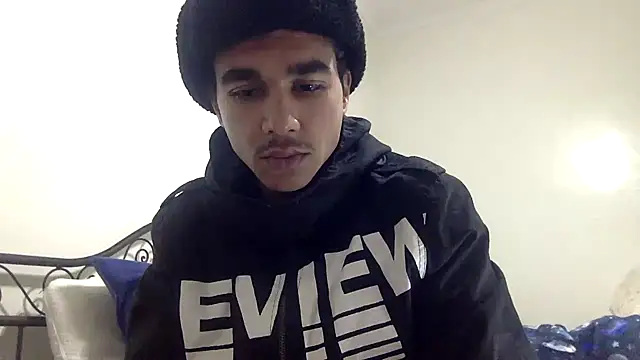 boycudi online show from 12/11/24, 08:18