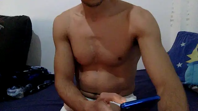 boycudi online show from 02/17/25, 01:32