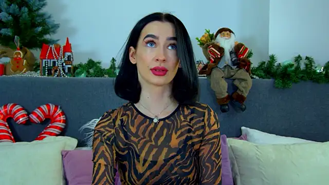 Snapshot of MarieKarma chatting on 01/13/25, 06:27 MarieKarma online show from 01/13/25, 06:27