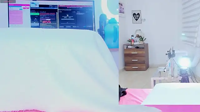 Daki Ume  online show from 01/13/26, 02:39