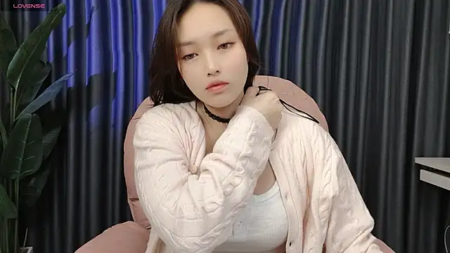 Snapshot of Cothy_Ti chatting on 01/28/25, 05:14 Cothy Ti online show from 01/28/25, 05:14