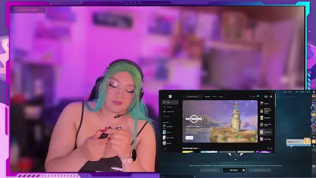 Snapshot of MegariaB chatting on 11/28/25, 04:26 MegariaB online show from 11/28/25, 04:26