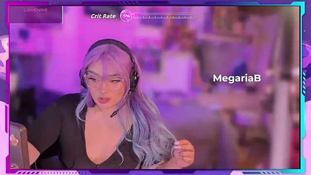 Snapshot of MegariaB chatting on 12/02/25, 04:07 MegariaB online show from 12/02/25, 04:07