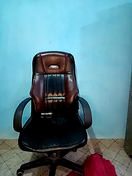 Snapshot of Dayna-36 chatting on 02/24/25, 11:52 Dayna-36 online show from 02/24/25, 11:52