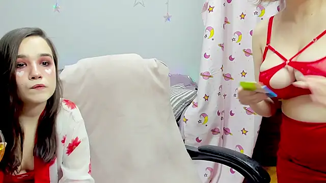 Snapshot of Evelyn_Harper@xh chatting on 02/14/25, 03:33 Evelyn Harperxh online show from 02/14/25, 03:33