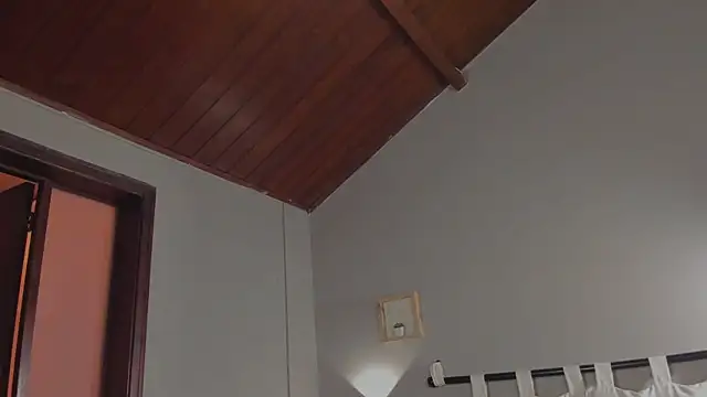 nayah   online show from 02/24/25, 10:58