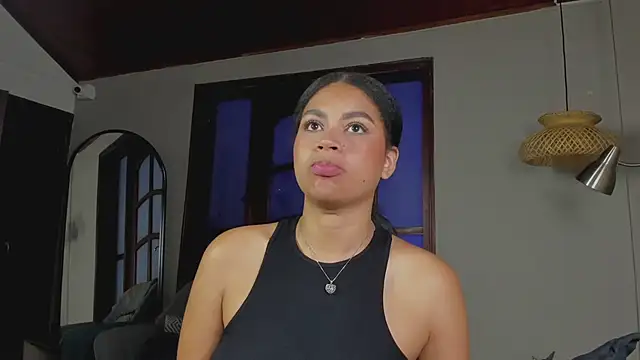 nayah   online show from 01/16/26, 07:40