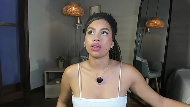 nayah   online show from 03/03/26, 07:53