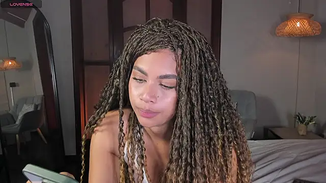 nayah   online show from 03/14/26, 08:36