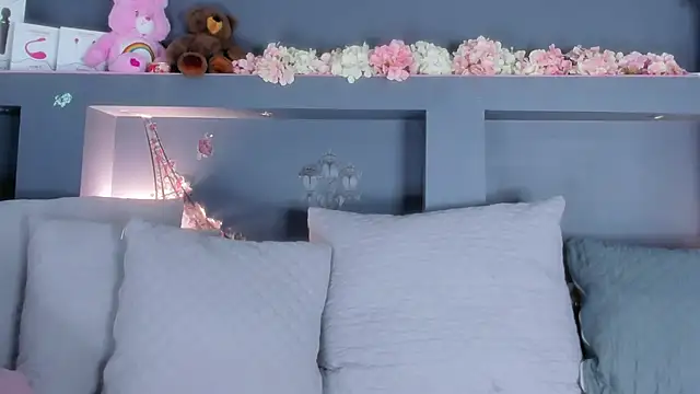 rosemonrooe online show from 02/01/25, 04:22