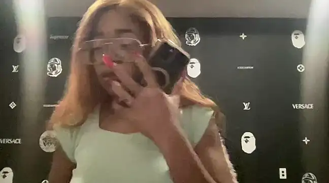 MommyConfident online show from 12/22/24, 02:17