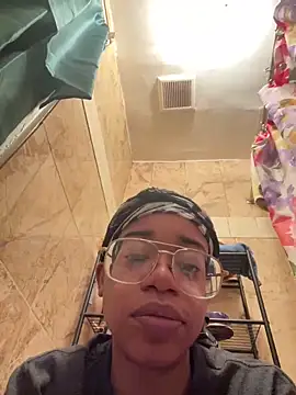 MommyConfident online show from 01/27/25, 10:49