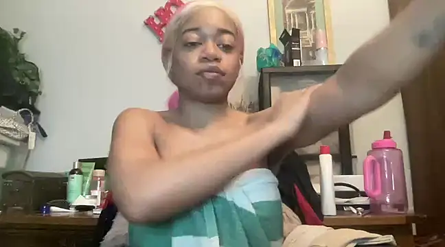 MommyConfident online show from 03/20/25, 06:53