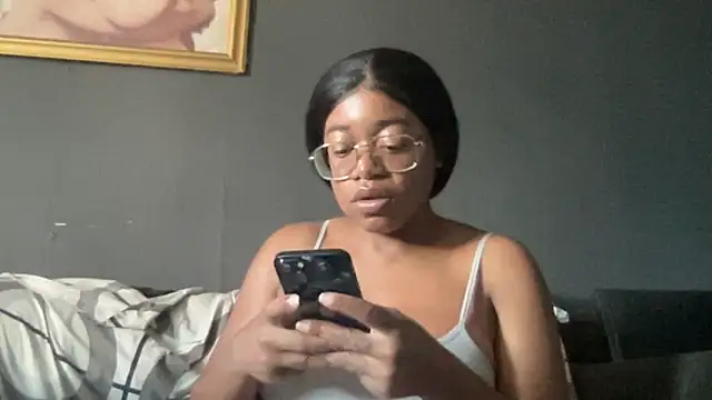 MommyConfident online show from 09/28/25, 06:02