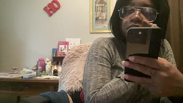 MommyConfident online show from 12/22/25, 02:47