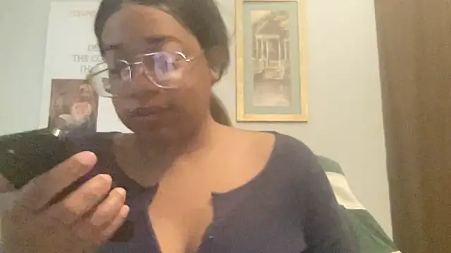 MommyConfident online show from 05/24/26, 07:52