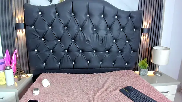 Kagome01 online show from 04/18/26, 12:31