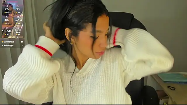 Snapshot of samy_jonnes_ chatting on 12/10/24, 01:32 samy jonnes online show from 12/10/24, 01:32