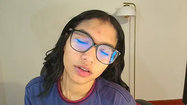 Snapshot of samy_jonnes_ chatting on 10/21/25, 12:44 samy jonnes online show from 10/21/25, 12:44