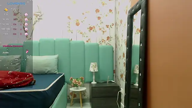 Snapshot of Alison_Simmons chatting on 12/08/24, 04:25 Alison Simmons online show from 12/08/24, 04:25