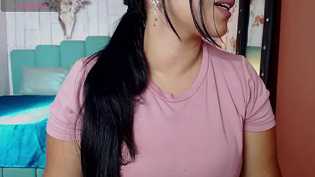 Snapshot of Alison_Simmons chatting on 12/28/24, 03:48 Alison Simmons online show from 12/28/24, 03:48