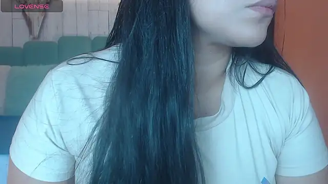 Snapshot of Alison_Simmons chatting on 03/03/25, 11:22 Alison Simmons online show from 03/03/25, 11:22