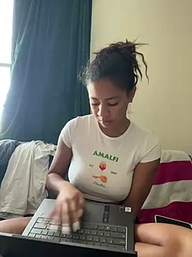 VanessaBling online show from 12/27/24, 03:59