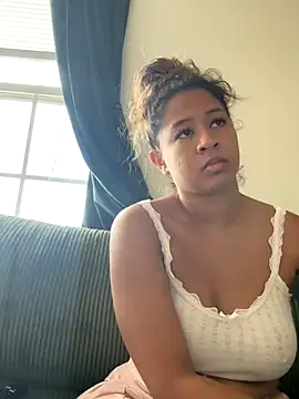 VanessaBling online show from 10/18/25, 03:02